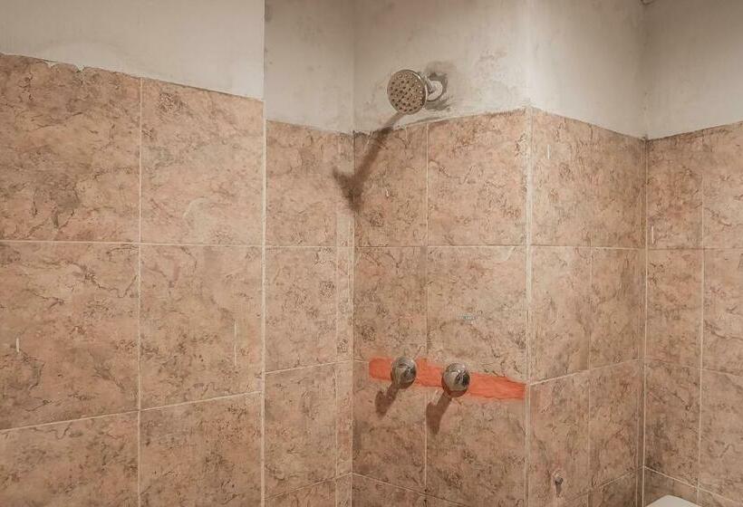 豪华房间, Reddoorz Syariah At Grand Taufiq Tarakan