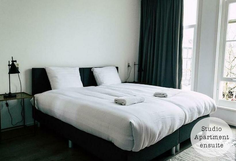 استودیوی استاندارد, Rembrandt Square