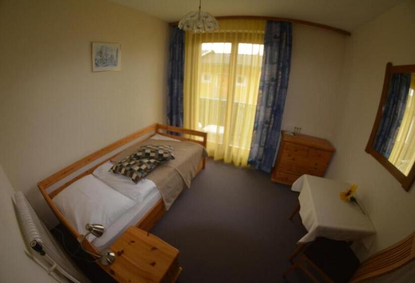 Standard Enkelrum, Seelacherhof