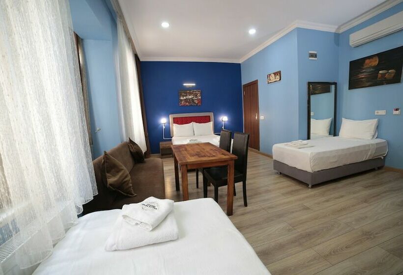 家庭间, Taksim Park