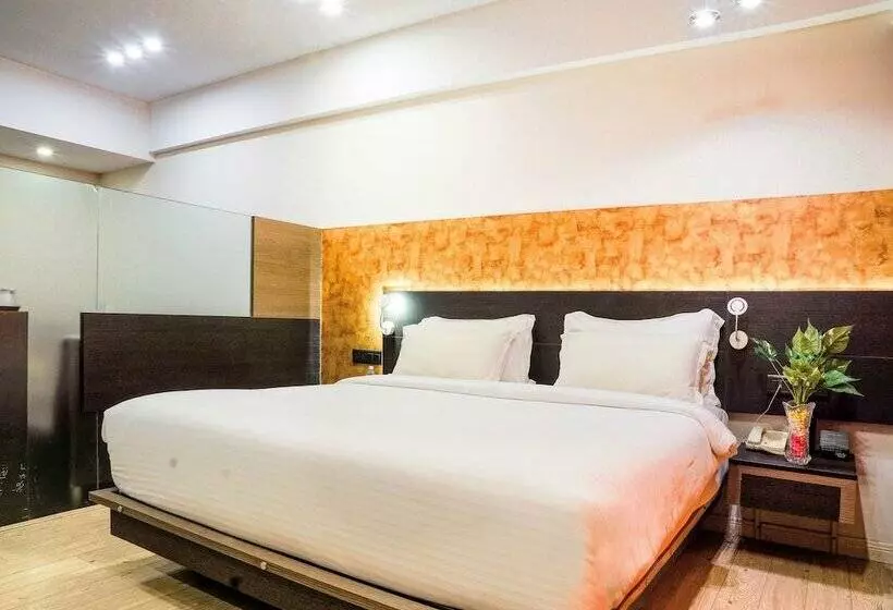 اتاق اجرایی, Tansha Comfort Regency