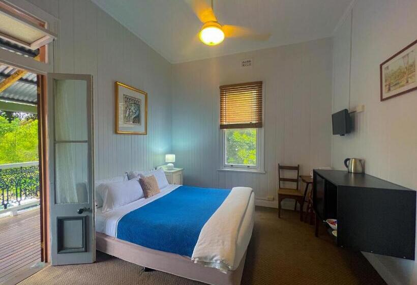 패밀리 룸, Ulmarra