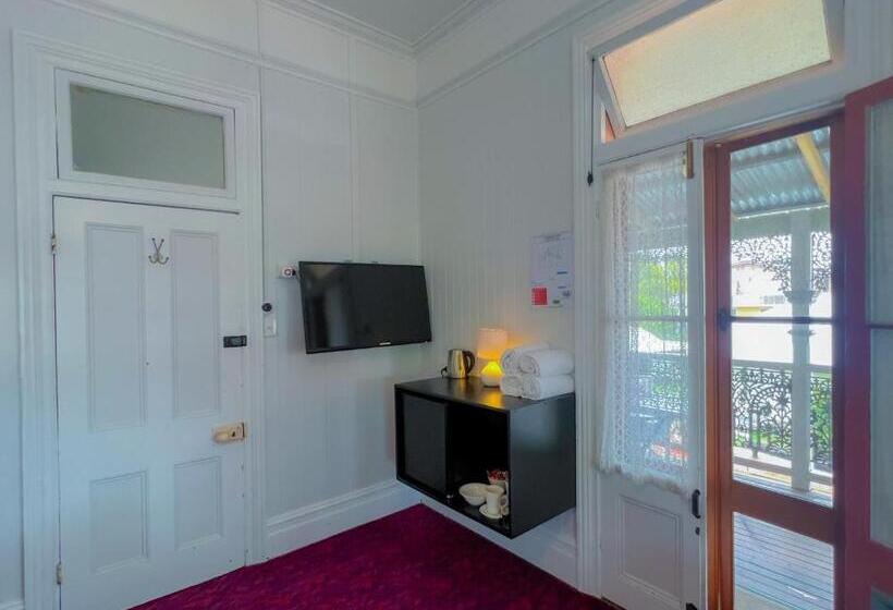 패밀리 룸, Ulmarra