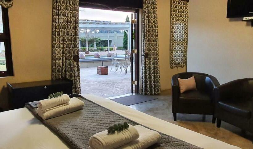 디럭스 룸, Accolades Boutique Venue