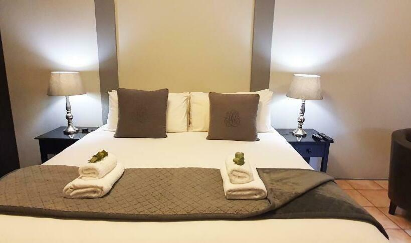 디럭스 룸, Accolades Boutique Venue