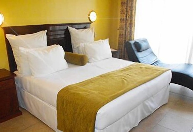 سوییت اجرایی, Regency Hotel Flamboyant