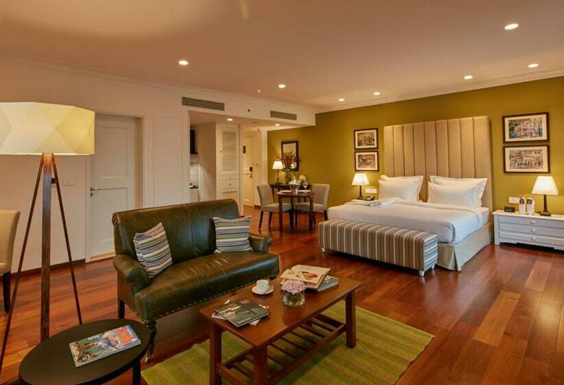 اتاق استاندارد, The Waverly Hotel & Residences