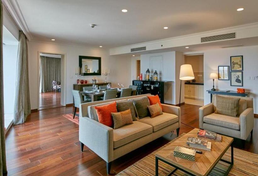 آپارتمان 1 خوابه, The Waverly Hotel & Residences