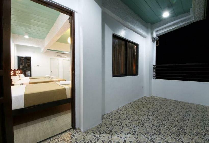 سوییت خانوادگی, Ala Amid Bed & Breakfast