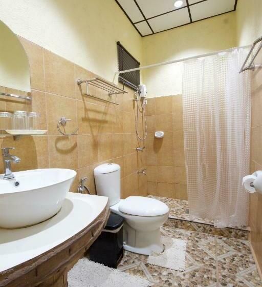 اتاق لوکس چهار تخته, Ala Amid Bed & Breakfast