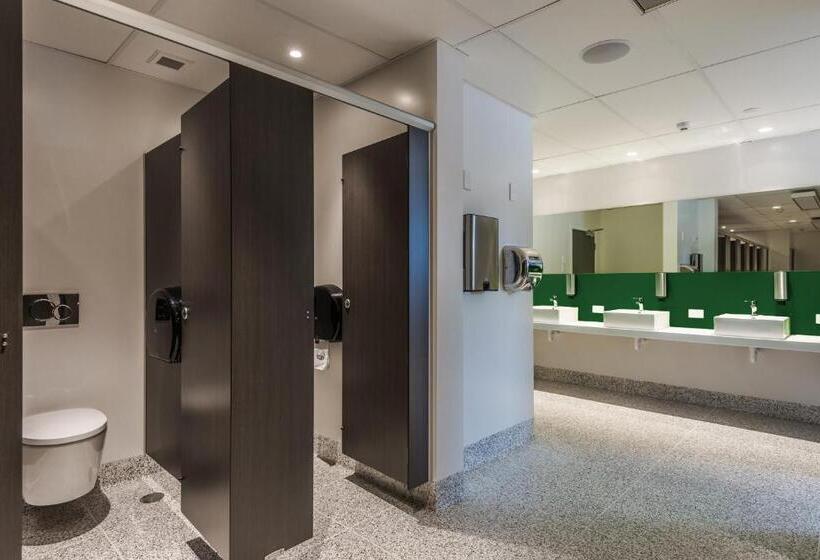 سرير فى غرفة مشتركه, Lylo Christchurch