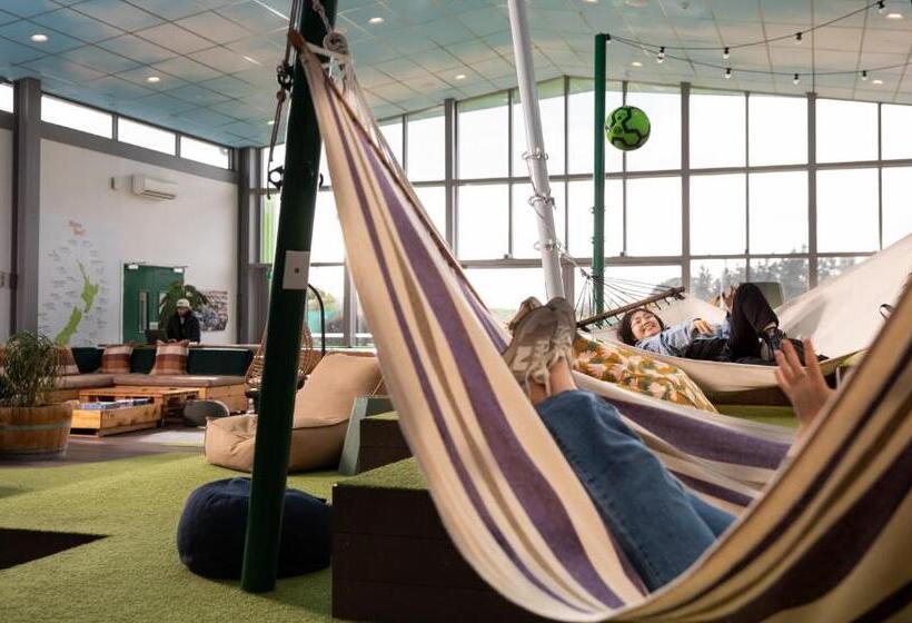 سرير فى غرفة مشتركه, Lylo Christchurch