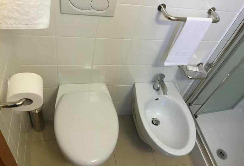 חדר סטנדרט, Fiorella