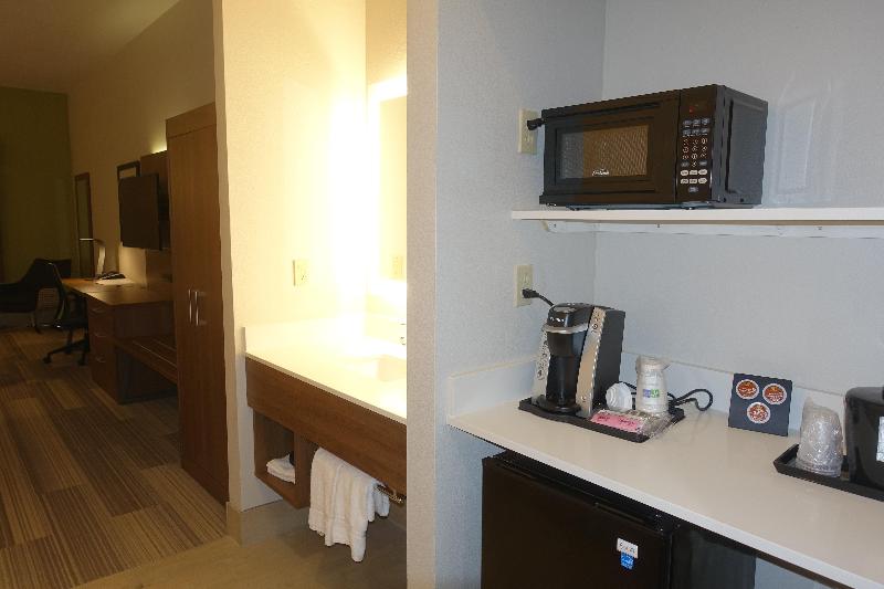 Номер Стандарт, Holiday Inn Express & Suites Brentwood By Ihg