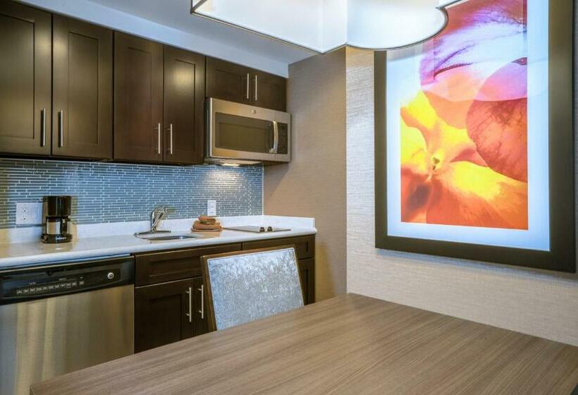 Люкс Кровать Кинг, Homewood Suites By Hilton Philadelphia Plymouth Meeting