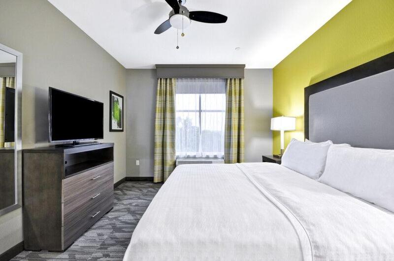 Люкс Executive Кровать Кинг, Homewood Suites By Hilton Tyler