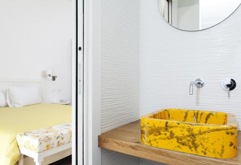 اتاق سوپریور با بالکن, Ideale