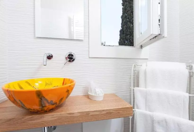 Camera Standard con Balcone Vista Giardino, Ideale