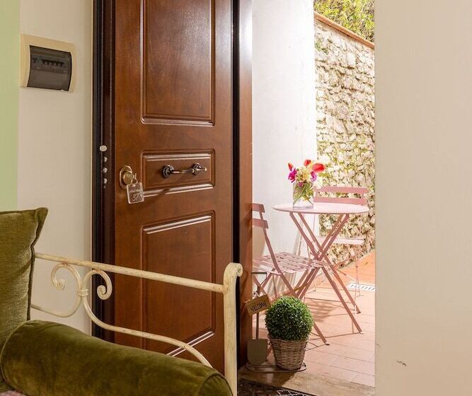 اتاق استاندارد سه تخته با چشم‌انداز باغ, Ideale