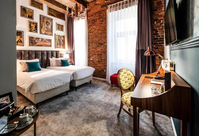 프리미엄 룸, Indigo Krakow Old Town, An Ihg