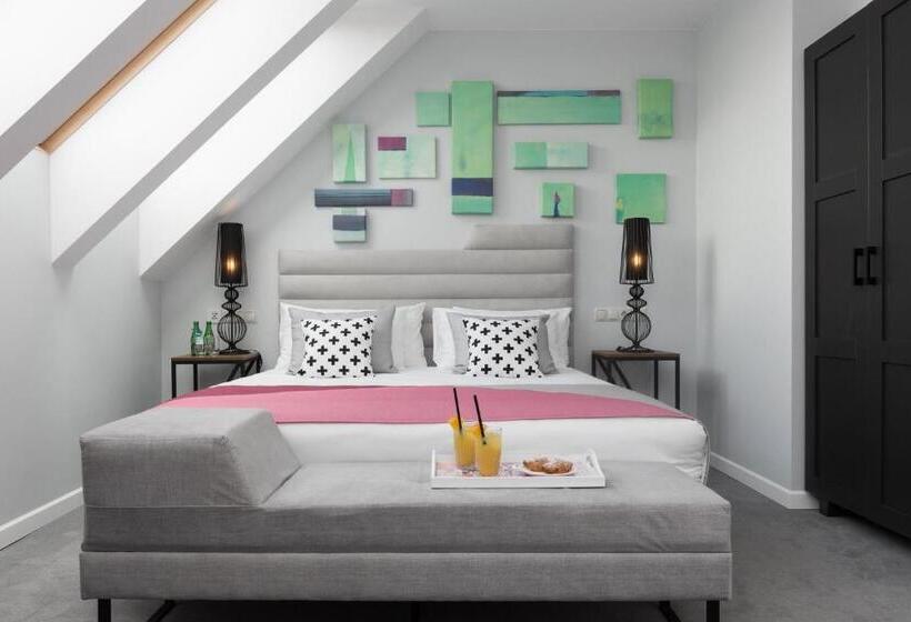 프리미엄 룸, Indigo Krakow Old Town, An Ihg