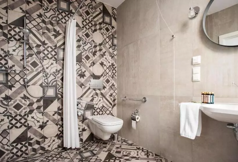 身障者適用スタンダードルーム, Indigo Krakow   Old Town, An Ihg