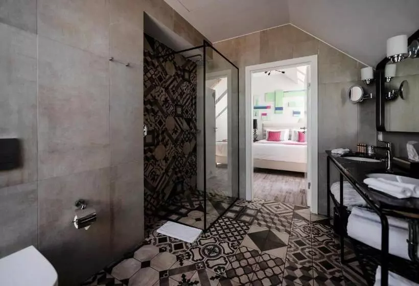 キングサイズベッドのスイートルーム, Indigo Krakow   Old Town, An Ihg