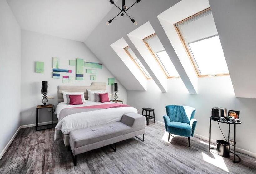 프리미엄 룸, Indigo Krakow Old Town, An Ihg