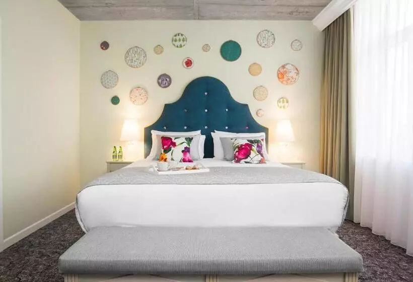 キングサイズベッドのスタンダードルーム, Indigo Krakow   Old Town, An Ihg