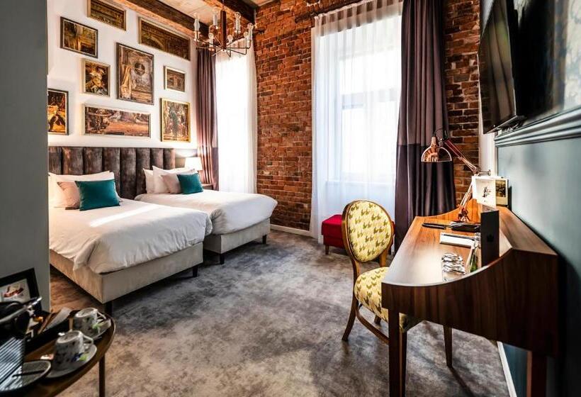 프리미엄 룸, Indigo Krakow Old Town, An Ihg