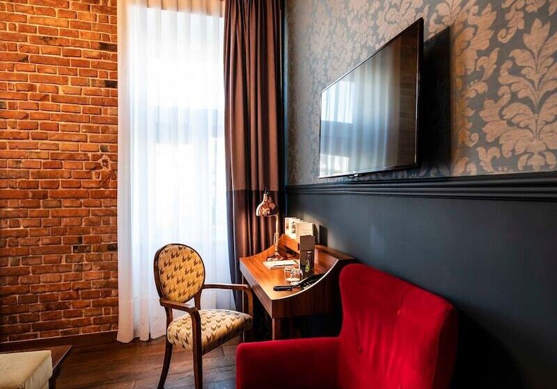 프리미엄 룸, Indigo Krakow Old Town, An Ihg