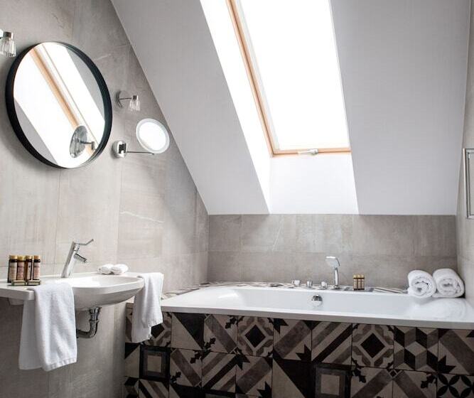 장애인을 위한 스탠다드 룸, Indigo Krakow Old Town, An Ihg