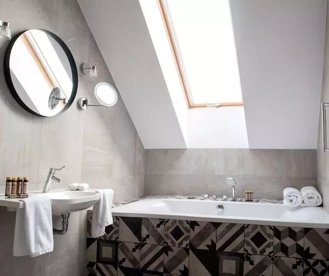 身障者適用スタンダードルーム, Indigo Krakow   Old Town, An Ihg