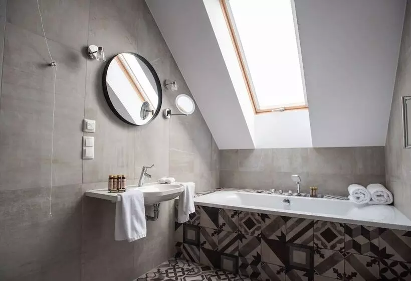 身障者適用スタンダードルーム, Indigo Krakow   Old Town, An Ihg