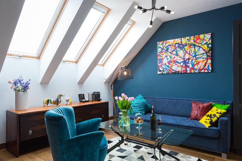 스위트 킹사이즈 침대, Indigo Krakow Old Town, An Ihg