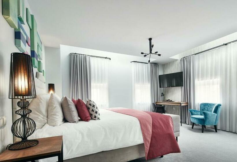 프리미엄 룸, Indigo Krakow Old Town, An Ihg