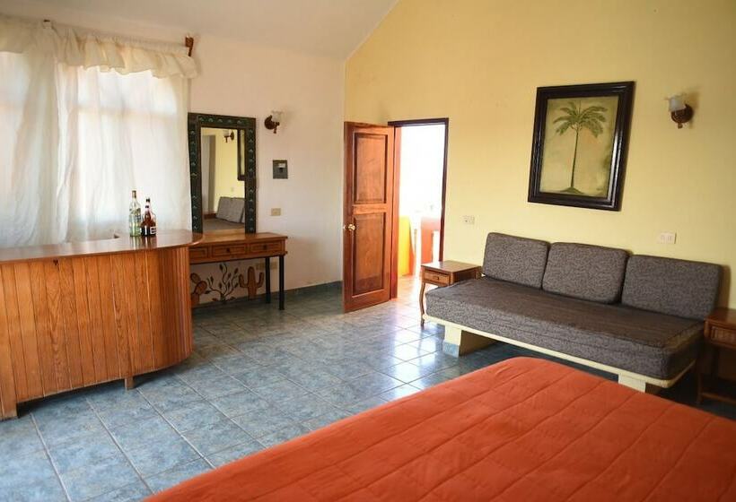 سوییت, Joya Del Mar