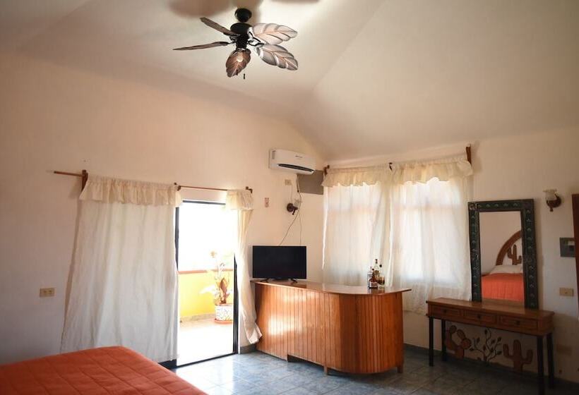 سوییت, Joya Del Mar