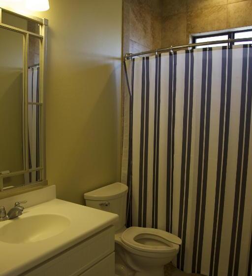 2 Bedroom Suite with Balcony, The Citrus On The Lake