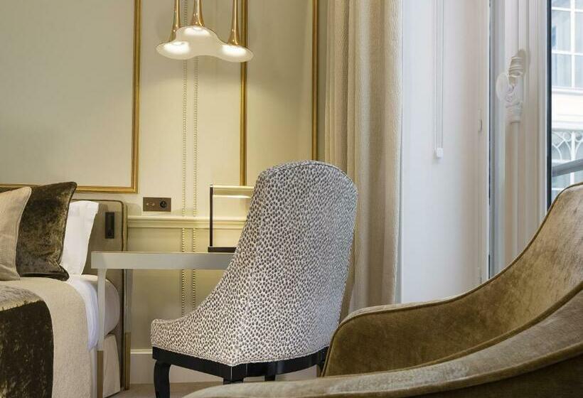 スーペリアールーム, Le Narcisse Blanc