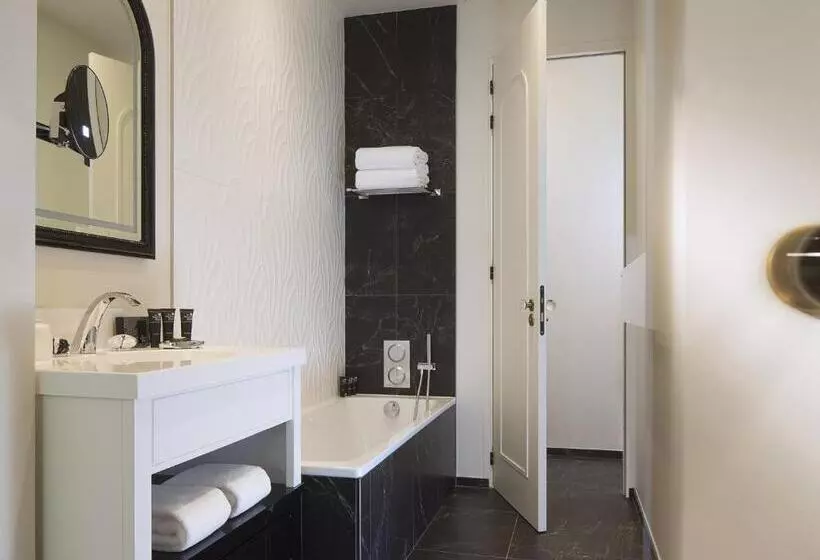 Chambre Deluxe, Le Narcisse Blanc