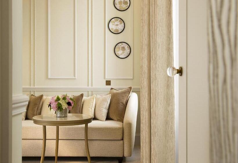 ジュニアスイート, Le Narcisse Blanc