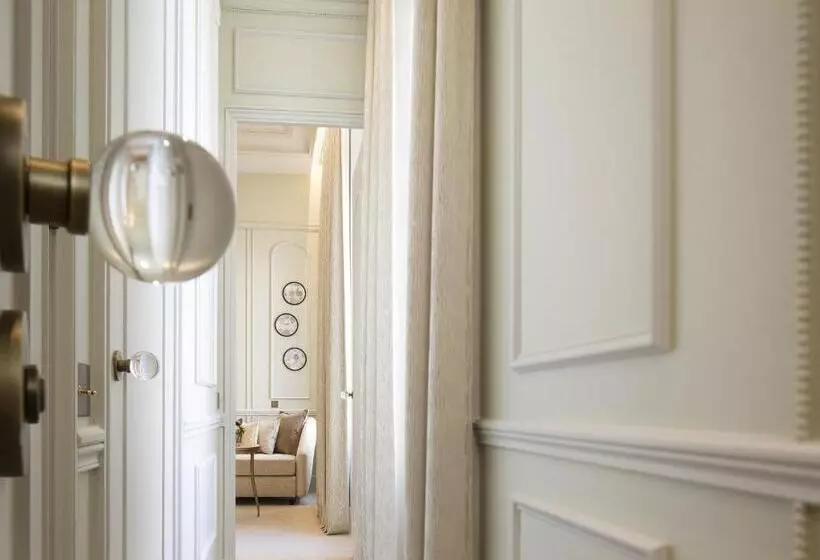 Junior Suite, Le Narcisse Blanc