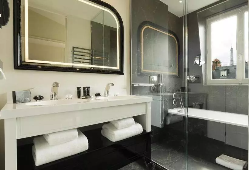 Suite, Le Narcisse Blanc