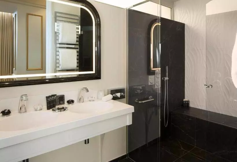 Chambre Deluxe Intérieure, Le Narcisse Blanc