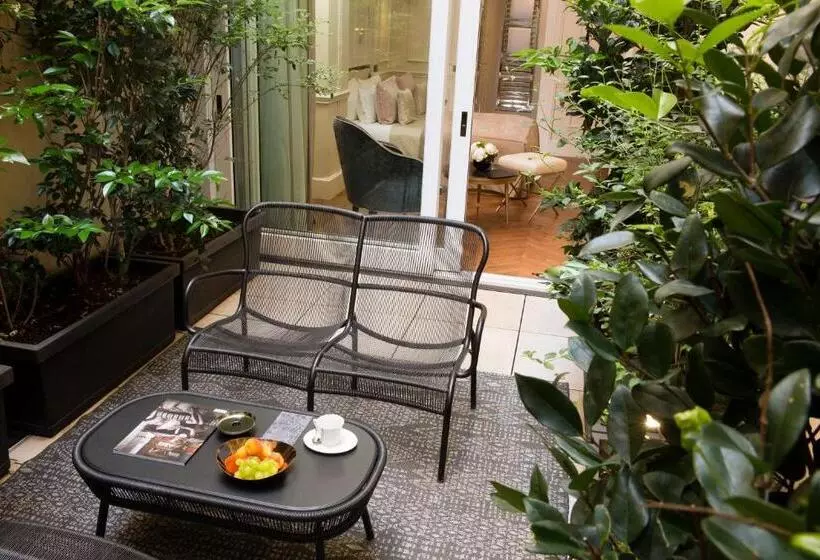 Chambre Deluxe Intérieure, Le Narcisse Blanc
