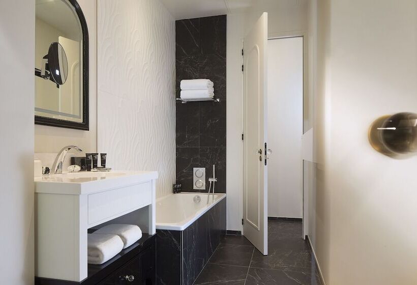 デラックスルーム, Le Narcisse Blanc