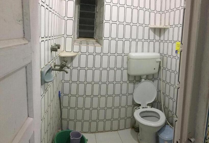 Chambre Basic, Panorama Guest House