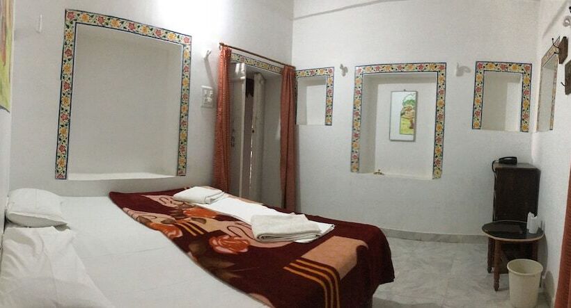 Chambre Basic, Panorama Guest House