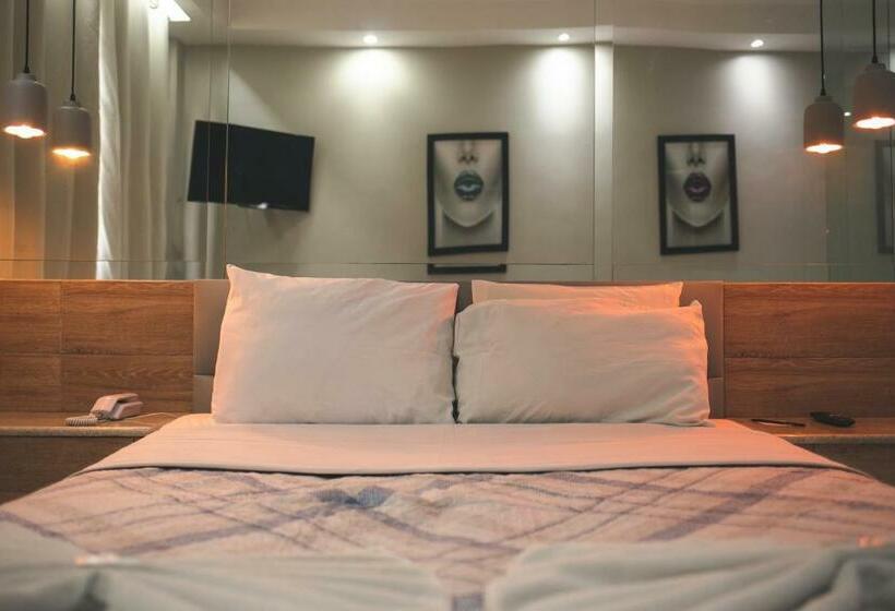 سوییت لوکس, Plage